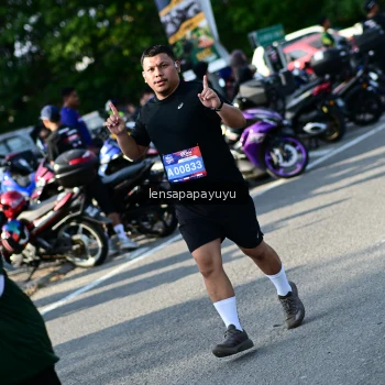 Runner Photo 4143197