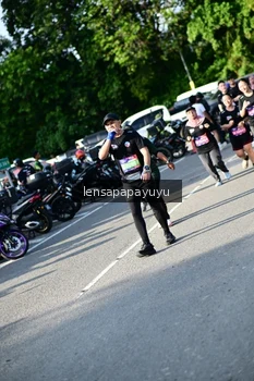 Runner Photo 4143200