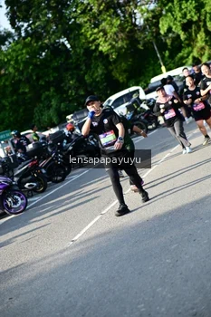 Runner Photo 4143202