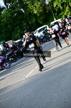 Runner Photo 4143205
