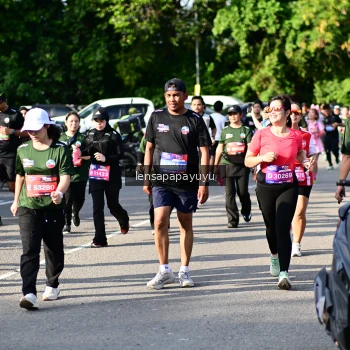 Runner Photo 4143210