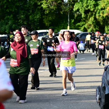 Runner Photo 4143228