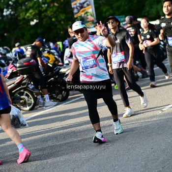 Runner Photo 4143265