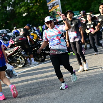 Runner Photo 4143267
