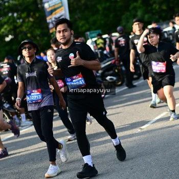 Runner Photo 4143270