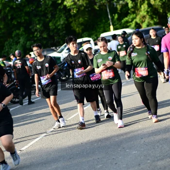 Runner Photo 4143280