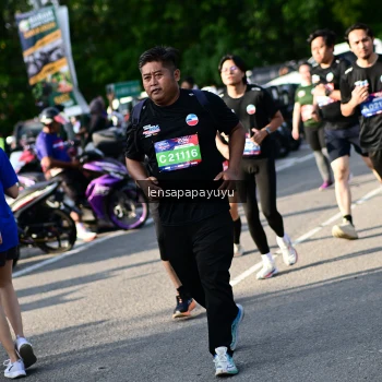 Runner Photo 4143291