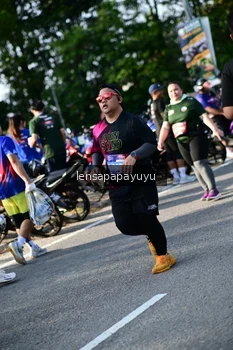 Runner Photo 4143302