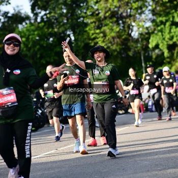 Runner Photo 4143309