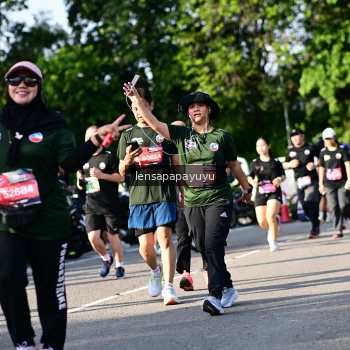 Runner Photo 4143310