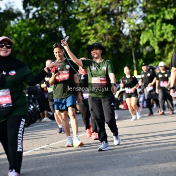 Runner Photo 4143312