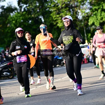 Runner Photo 4143324