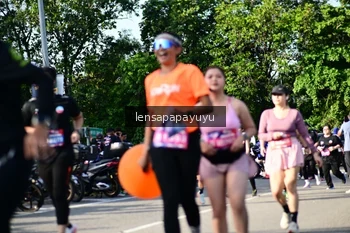 Runner Photo 4143339