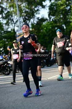 Runner Photo 4143349