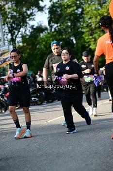 Runner Photo 4143352