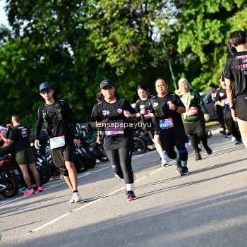 Runner Photo 4143356