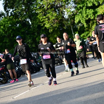 Runner Photo 4143359