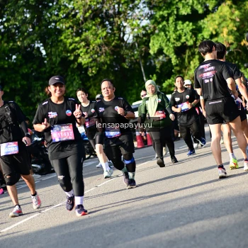 Runner Photo 4143362