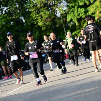 Runner Photo 4143363