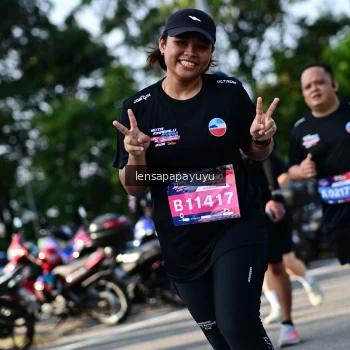 Runner Photo 4143366