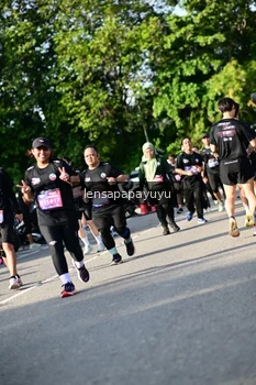 Runner Photo 4143368