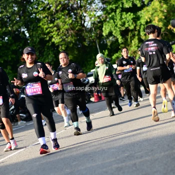 Runner Photo 4143369