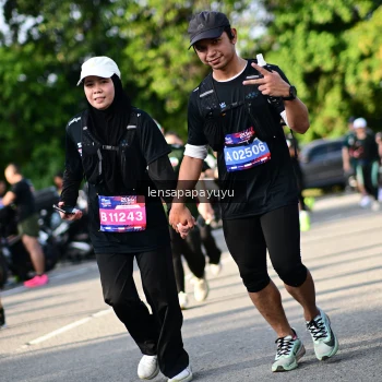 Runner Photo 4143376