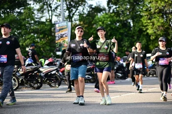 Runner Photo 4143380