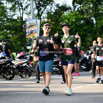 Runner Photo 4143381
