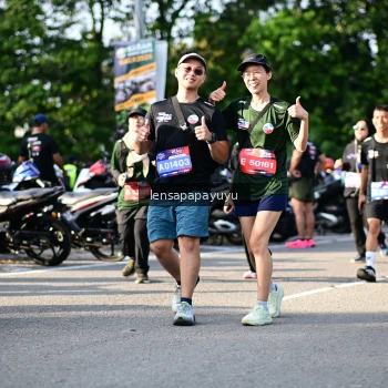 Runner Photo 4143386