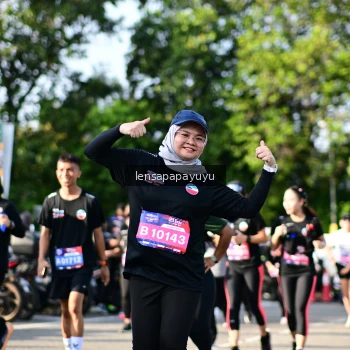 Runner Photo 4143387