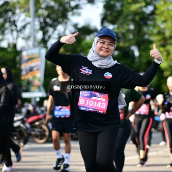 Runner Photo 4143391