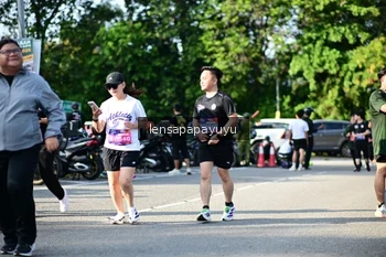 Runner Photo 4143397