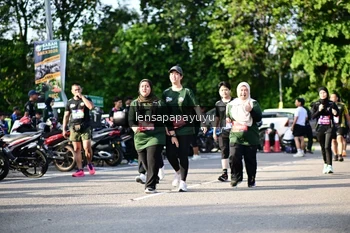 Runner Photo 4143402