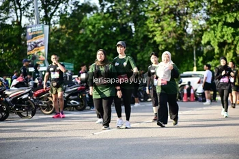 Runner Photo 4143404