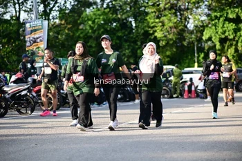 Runner Photo 4143405