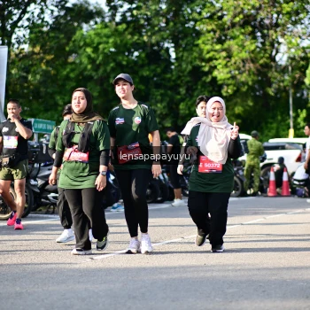 Runner Photo 4143408