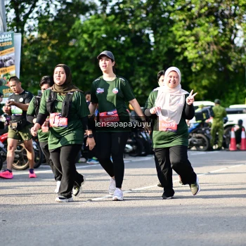 Runner Photo 4143410