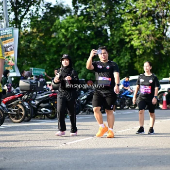 Runner Photo 4143426