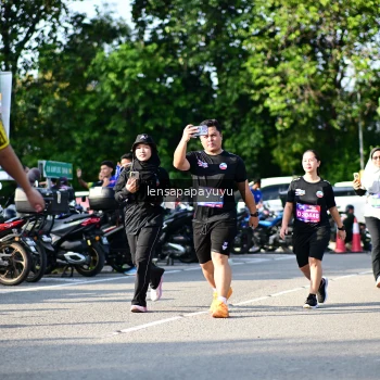 Runner Photo 4143428