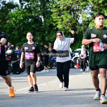 Runner Photo 4143429