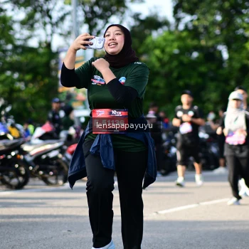 Runner Photo 4143434