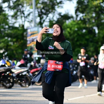 Runner Photo 4143436