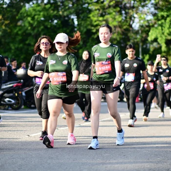 Runner Photo 4143443