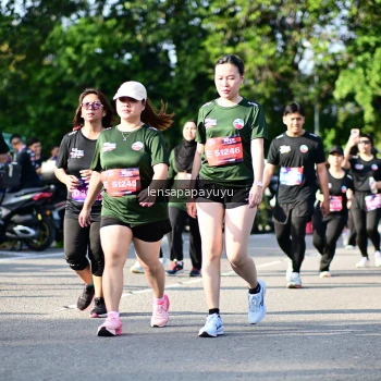 Runner Photo 4143448