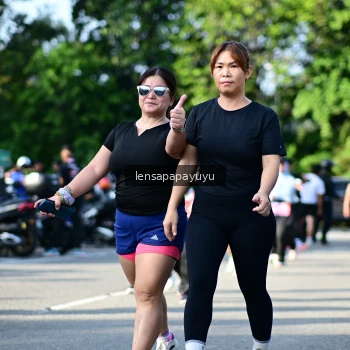 Runner Photo 4143450