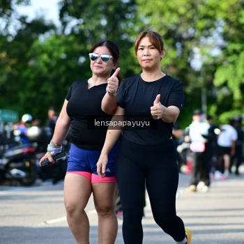 Runner Photo 4143456