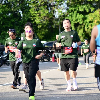 Runner Photo 4143479