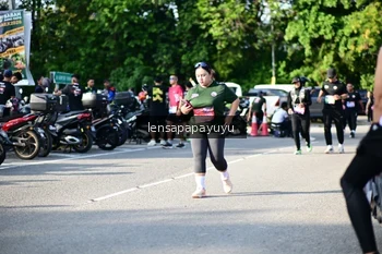 Runner Photo 4143493