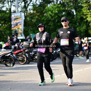 Runner Photo 4143501